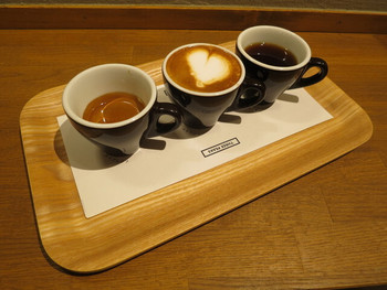 「COFFEE VALLEY」 ドリンク 35101034 スリー・ピークス：エスプレッソ、マキアート、コーヒー5