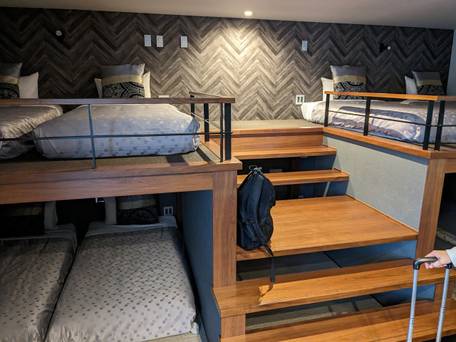 グランドベース博多ベイ / 1