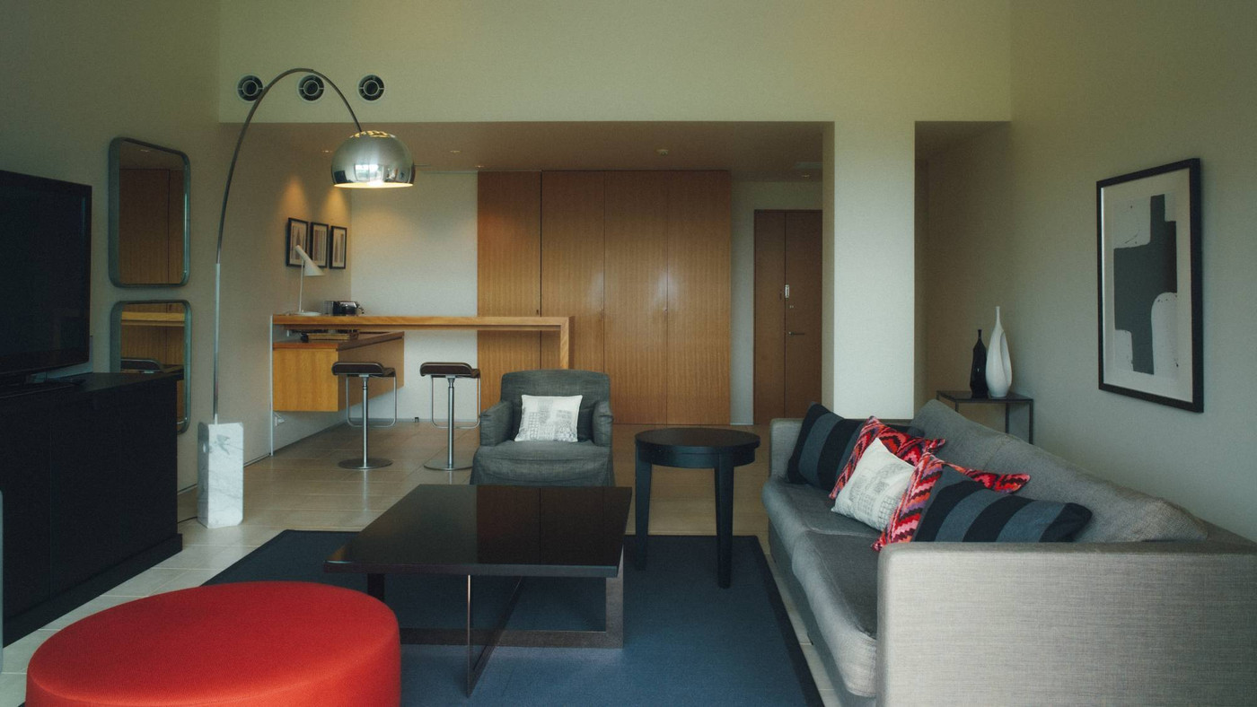 丘の上の絶景と美食を満喫！奥琵琶湖のオーベルジュで非日常の体験を4065324