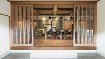 施設の入り口 / 9