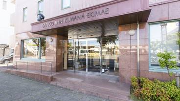 施設の入り口 / 24