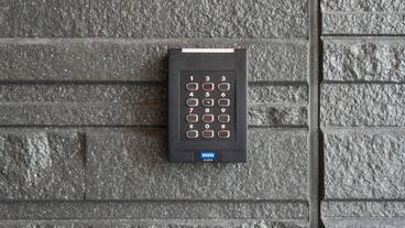 施設の入り口 / 4