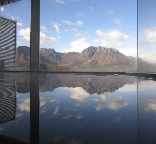 入浴はシャワー室か
ホテルの温泉浴場で / 1