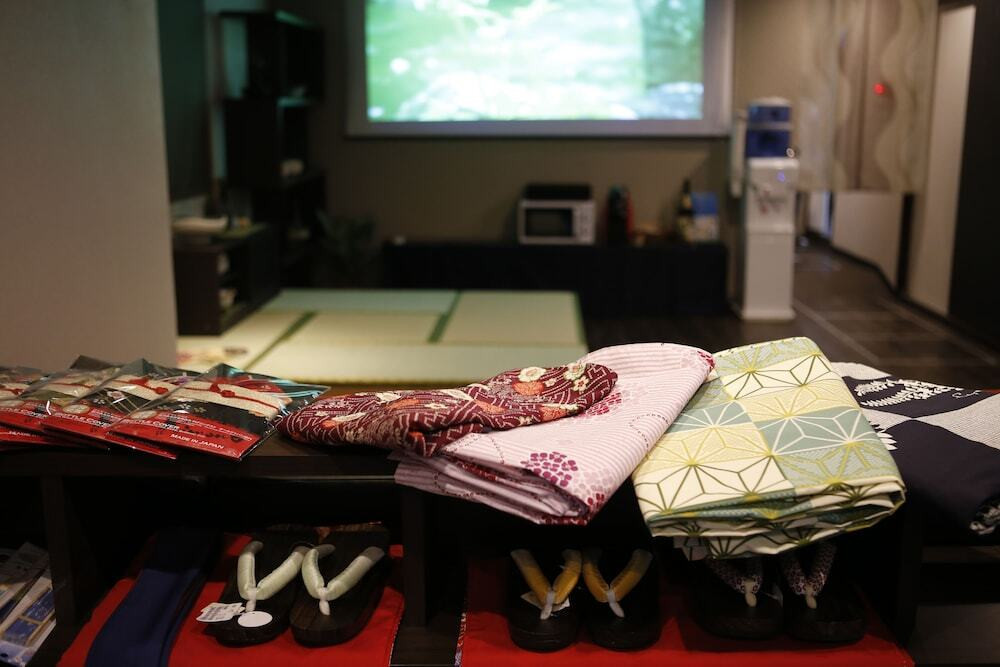 ロビーラウンジ