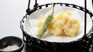 食事・飲み物 / 26