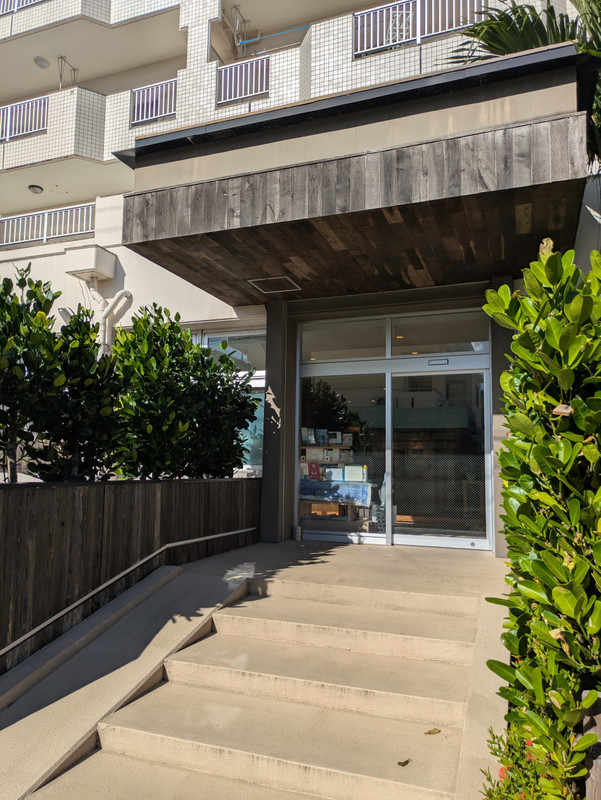 マンションの１階に入っており、わりと広いゲストハウスでした。