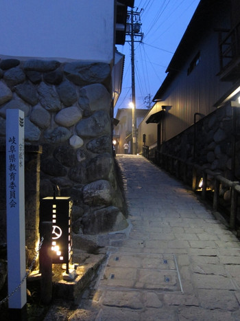 こちらで観光♪「郡上八幡の路地」4088506