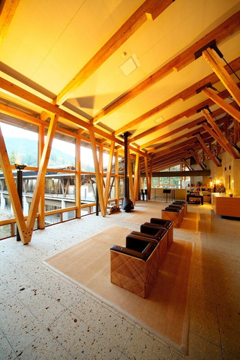 2.木の温もりにほっと落ち着く「オーベルジュ土佐山」3996431