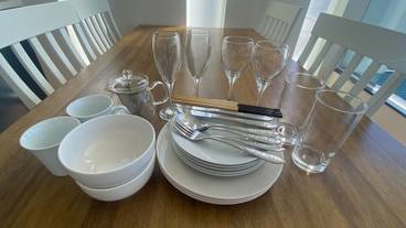 客室内のダイニングエリア / 6