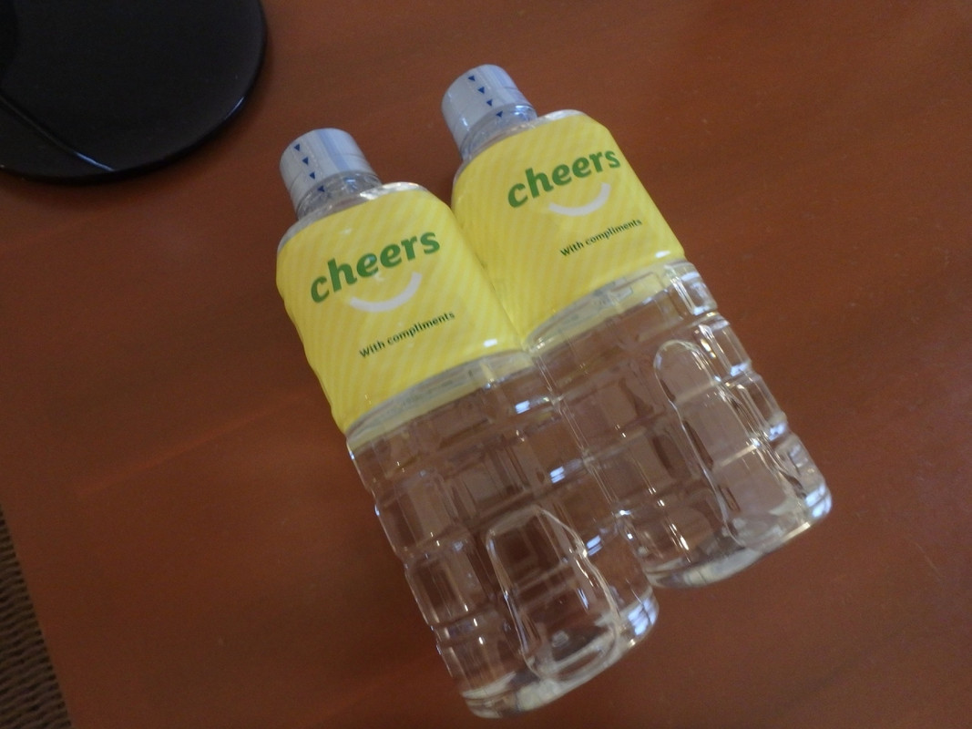 会員特典のミネラルウォーター