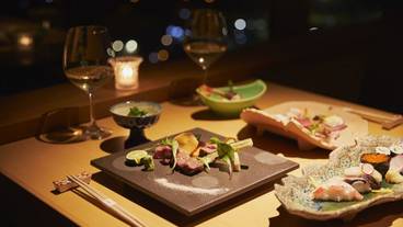 食事・飲み物 / 12