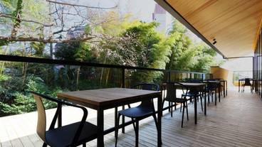 Penthouse floor / 14
