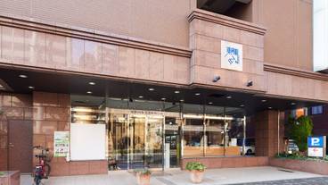 施設の入り口 / 3