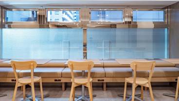 施設内の設備 / 16