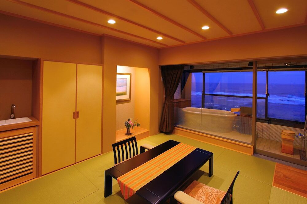 全室オーシャンビュー！磯遊びやプールで子どもたちも大興奮4248538