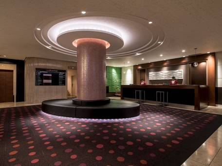 the b 八王子（ザビー はちおうじ） / 1