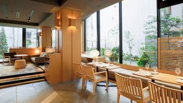 KANAZAWA MUSIC BAR 窓際席 / 2