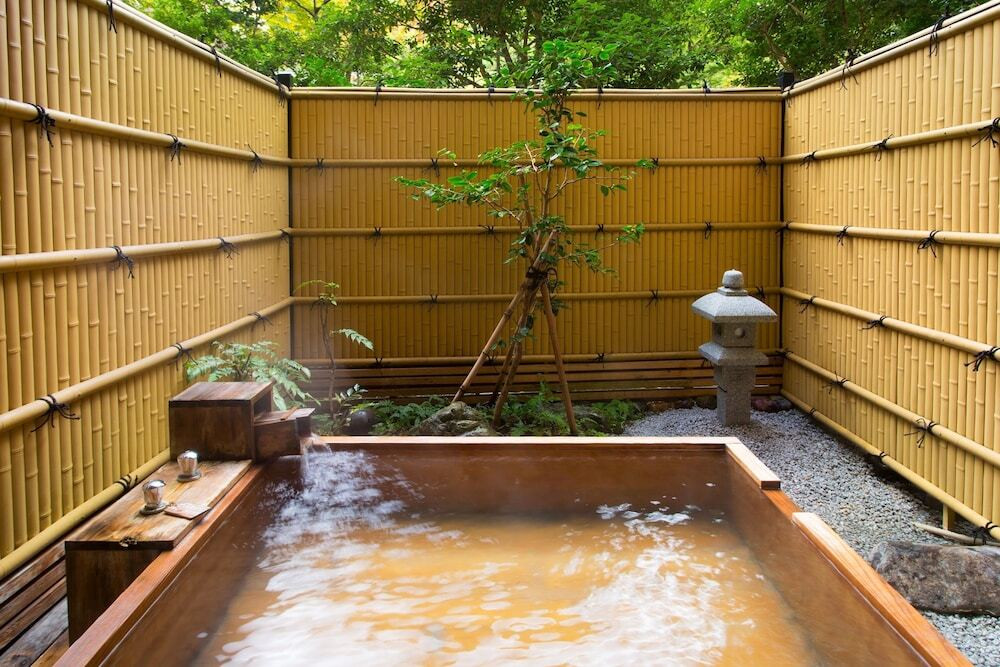 貸切風呂やグループ旅館の大浴場も無料3925735