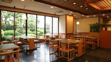 食事・飲み物 / 1