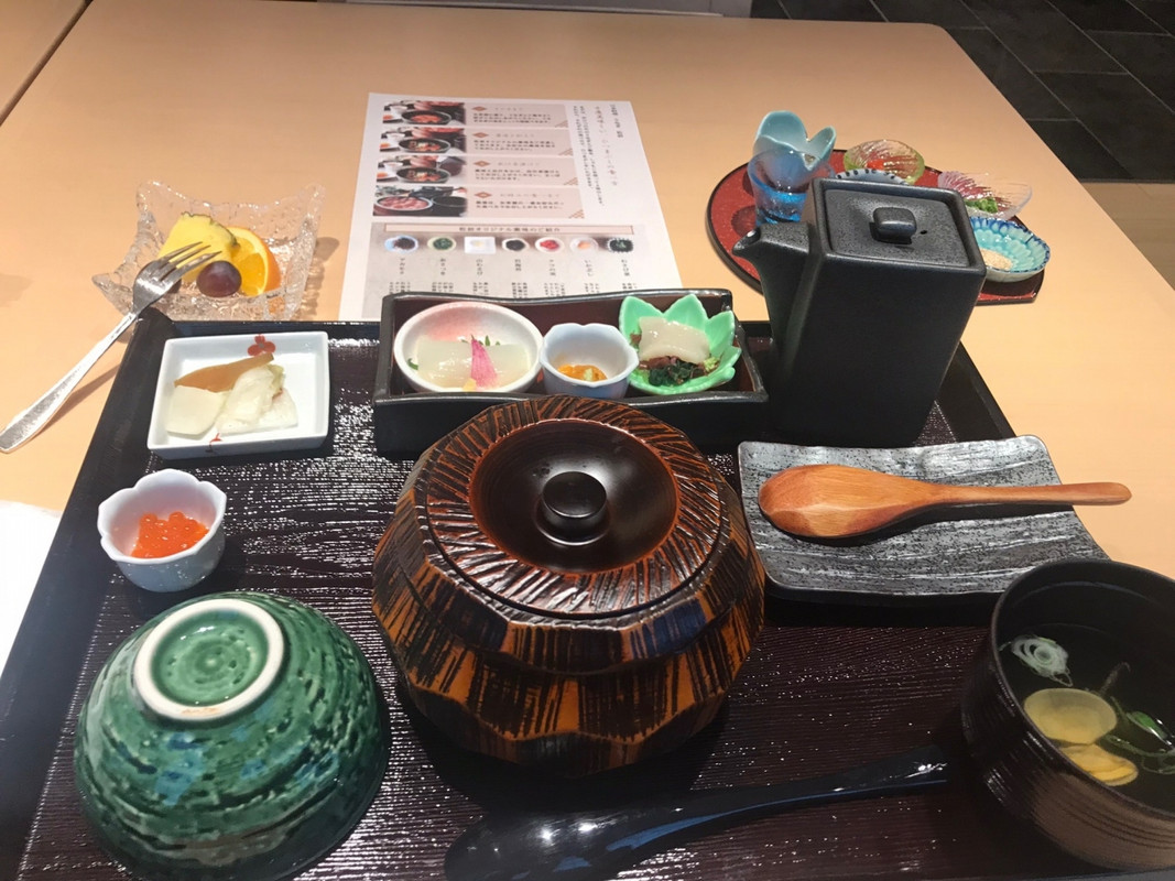 朝食の櫃まぶし御膳 満足しました。