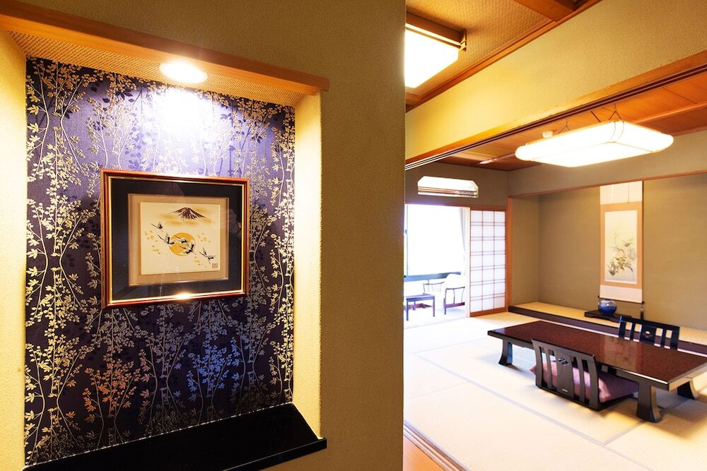 渓流側客室 寛①