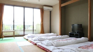 和室 スタンダードルーム 共用バスルーム 喫煙可