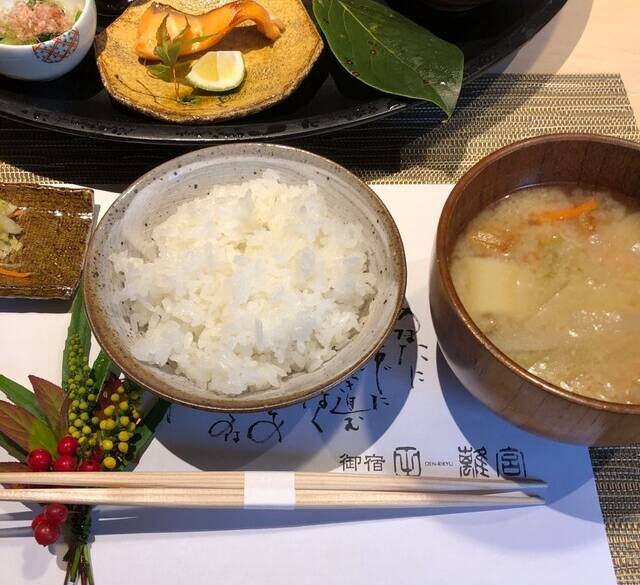 白米と大分名物のだご汁 / 4