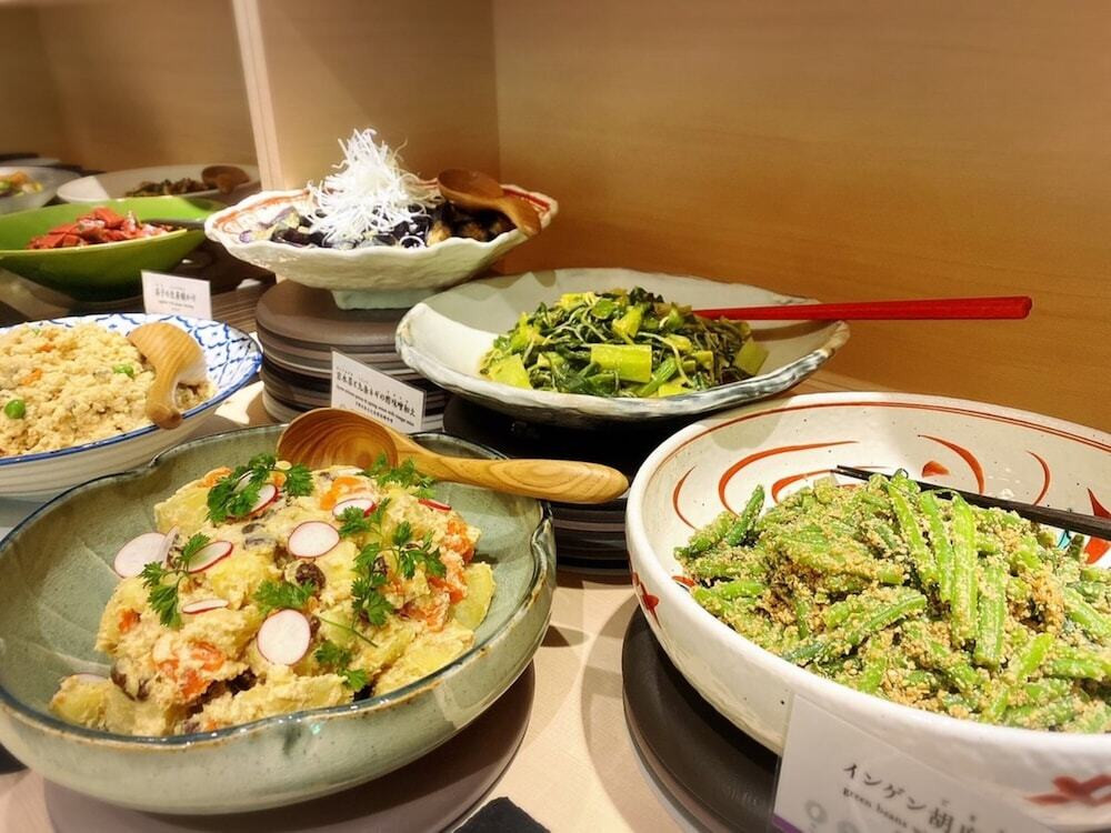 朝食