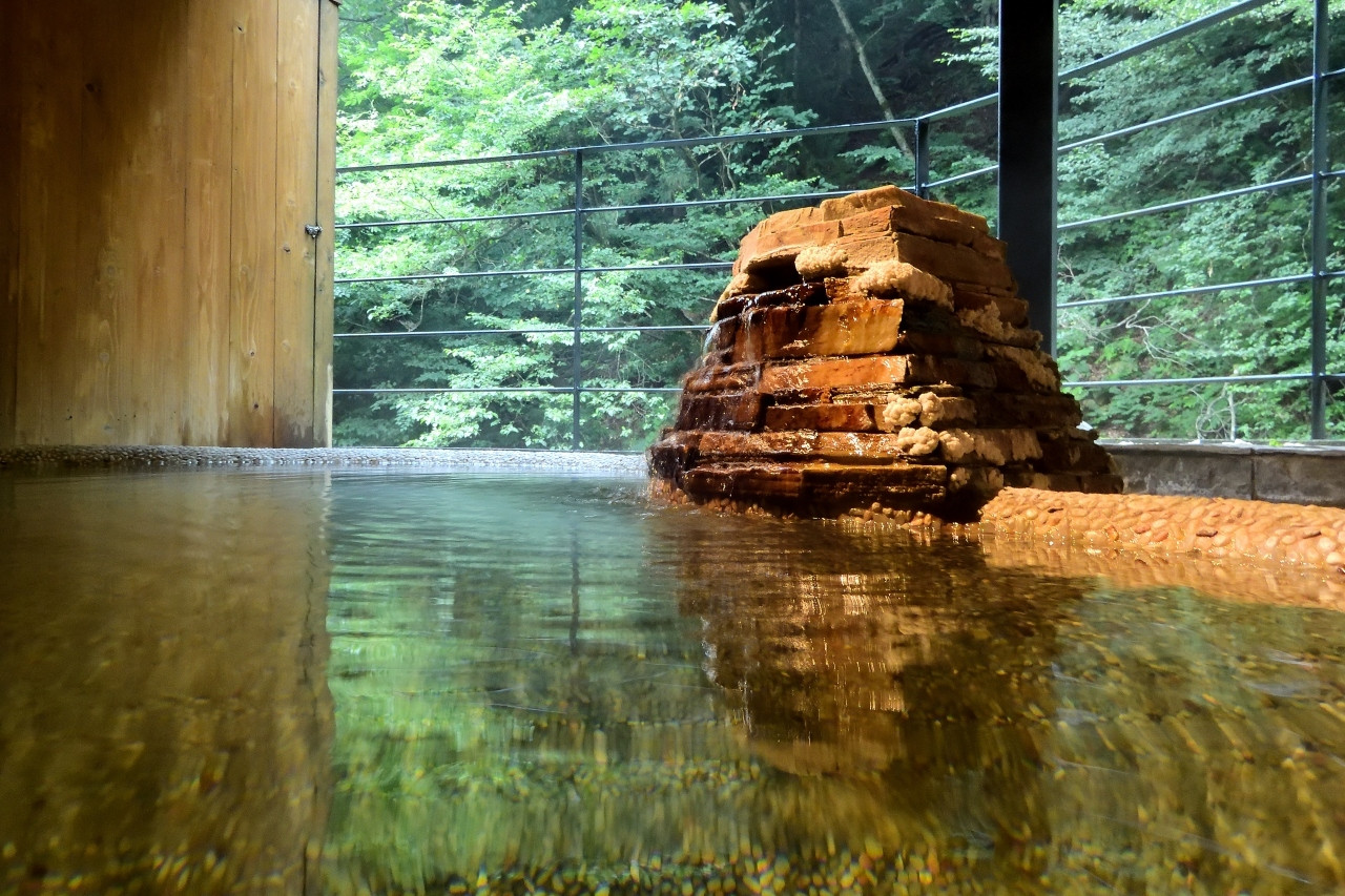 清流のせせらぎが心地の良い宿で四万温泉の自然を満喫3414791