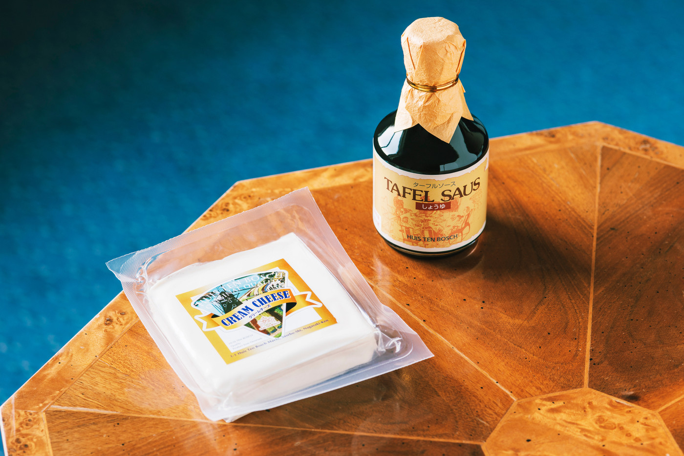 異色のコラボがくせになる！「デンマーククリームチーズとターフルソース」1891498