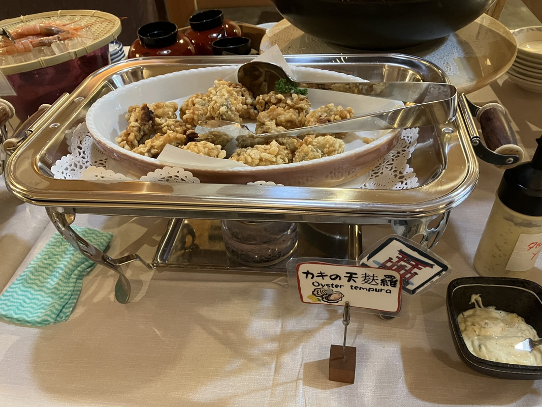 朝食に出ていた牡蠣の天ぷら