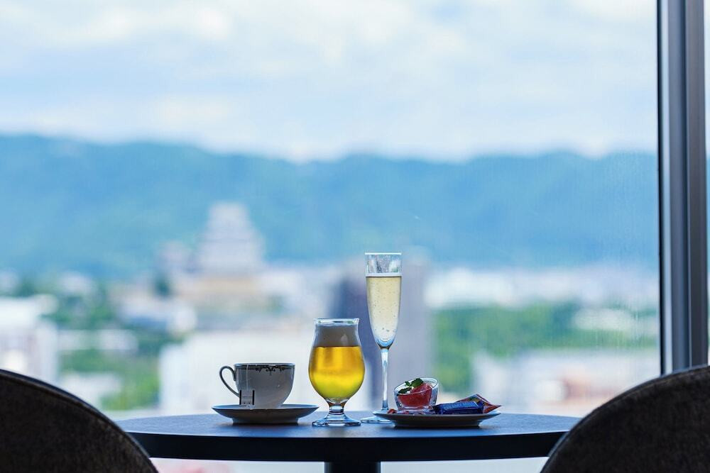 ラウンジ