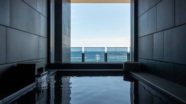 デラックス オーシャンビュー “VIEW BATH” 室礼② / 6