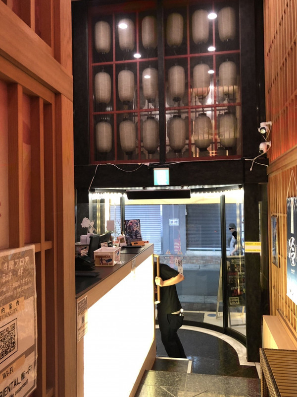 入口を入ると直ぐエレベーター