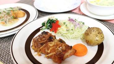 食事・飲み物 / 1