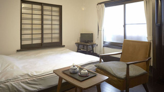 トラディショナル ダブルルーム セミダブルベッド 1 台 (For 1 people,Check in time 4pm-10pm)