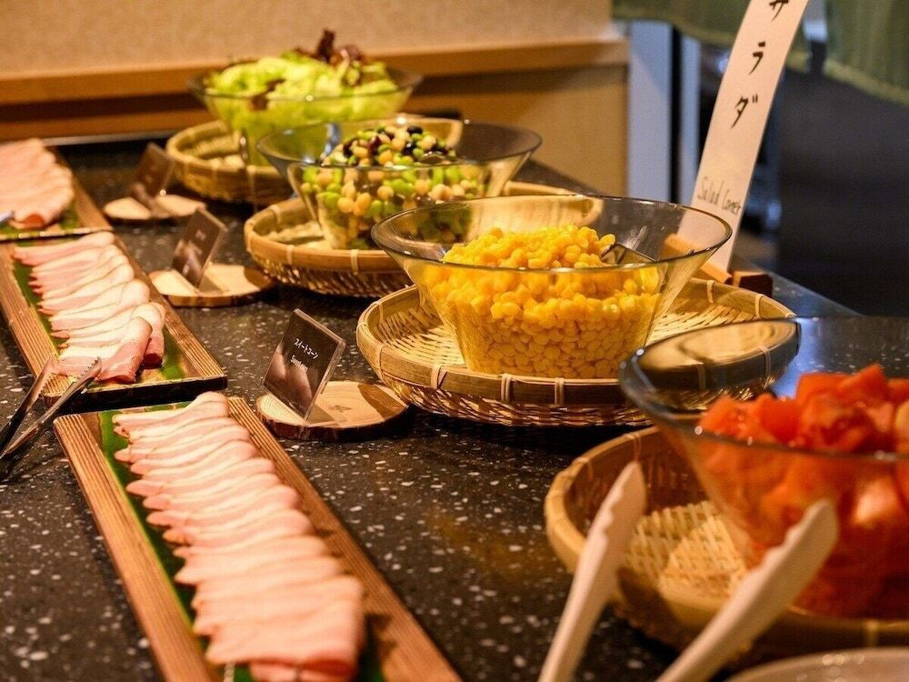 朝食