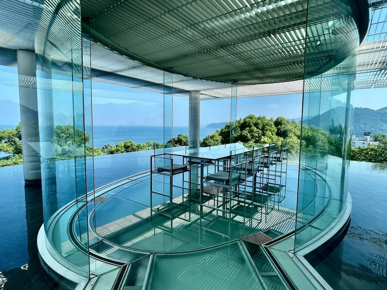 熱海の絶景が広がる、隈研吾デザインのアートな宿4025650