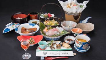 食事・飲み物 / 8