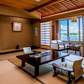 5.絶景・柴山潟に面した露天風呂の宿「季がさね」3523057