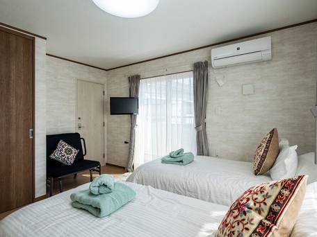 Kamakura Del Costa / 5