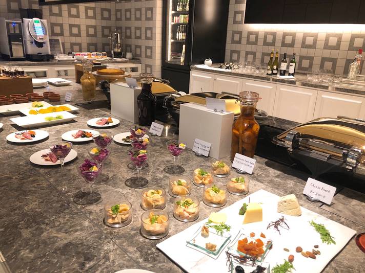 フードサービス / 3