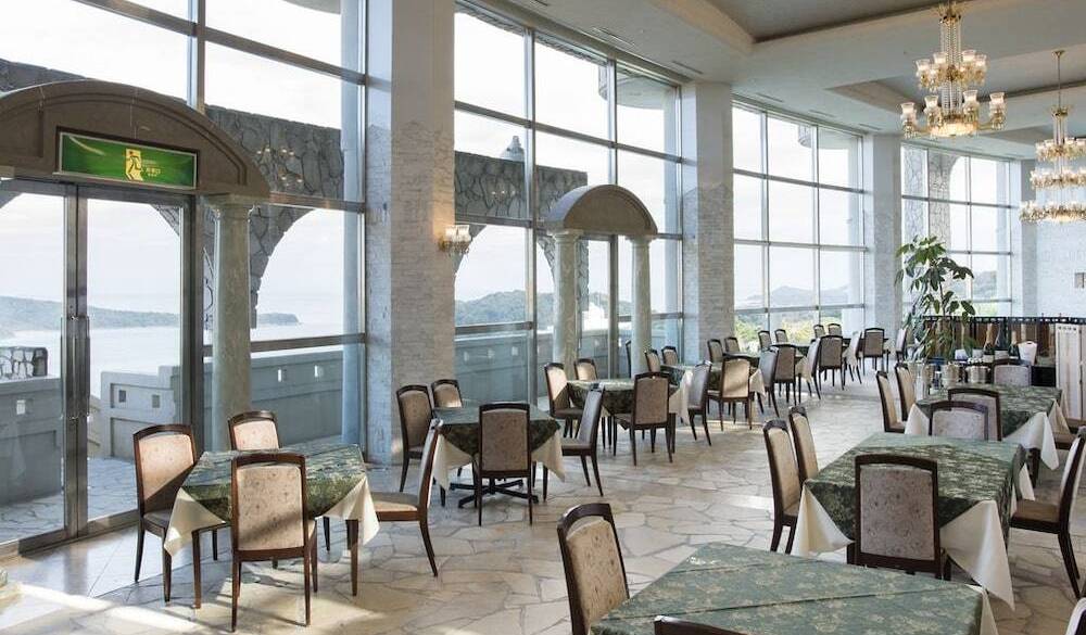 フレンチレストラン「ペルル」 / 2