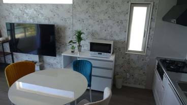 客室内のダイニングエリア / 17