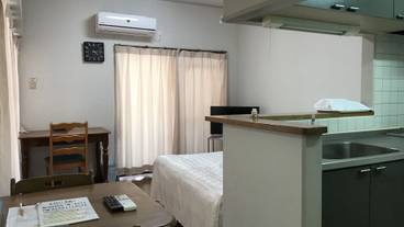 客室内のダイニングエリア / 31