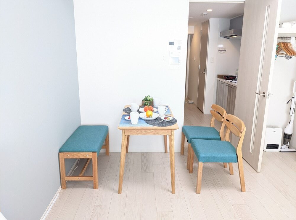 客室内のダイニングエリア