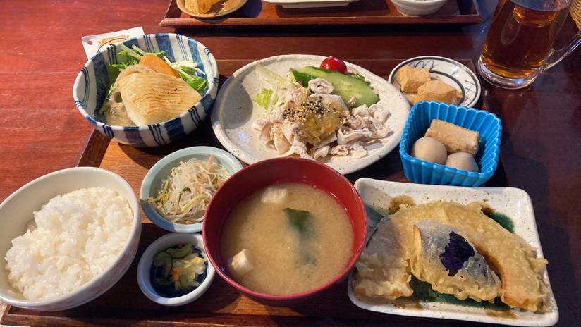 京ばんざいで
ヘルシーランチ / 1