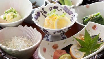 食事・飲み物 / 1