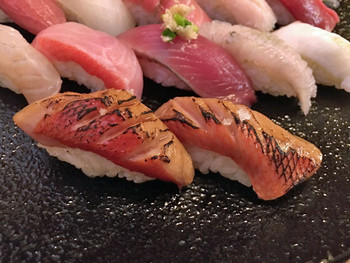 「治ろうや鮨処」料理 1175240 炙りつりきんめの握り