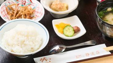 食事・飲み物 / 8